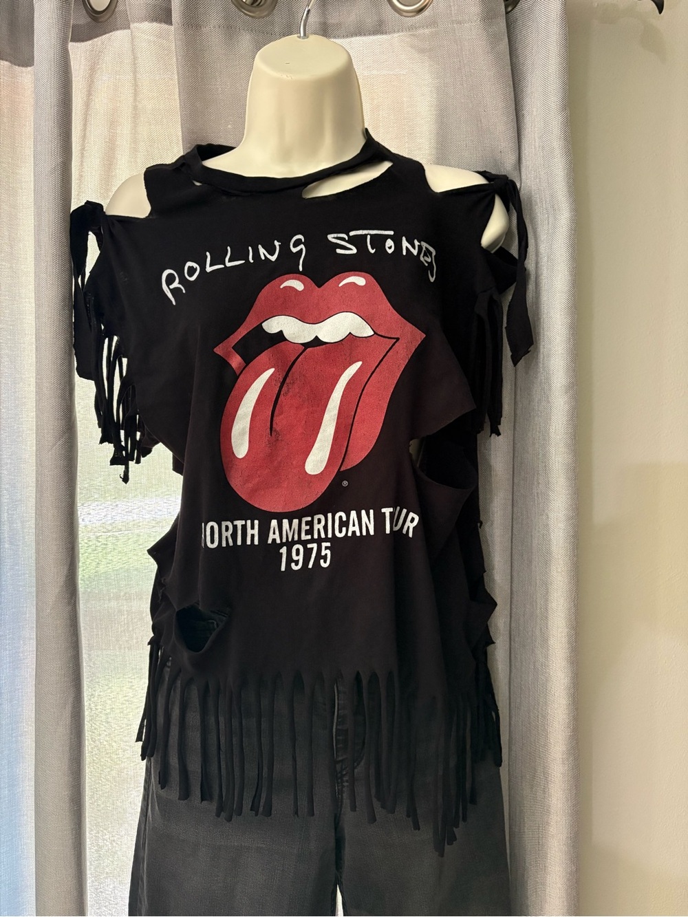 Reworked Rolling Stones 1975 Tour Fringe Boho Crop Top Punk Distressed Tee M/L